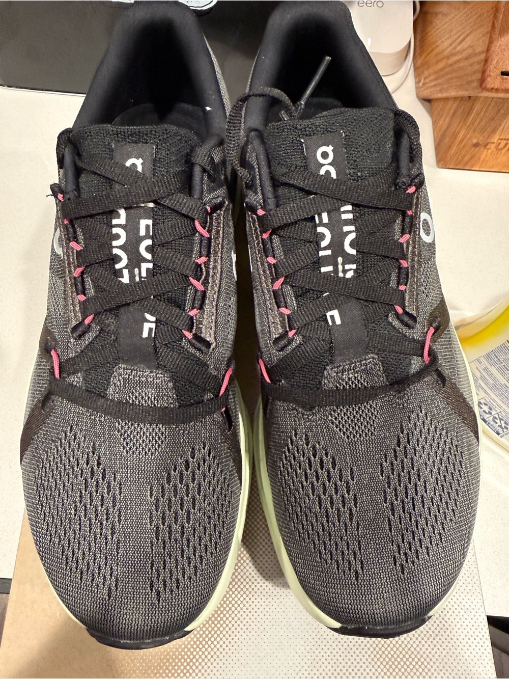On cloud On Men’s Cloudelipse Men’s NIB Running Shoes Rock/Lima Size 7.5 - Picture 3 of 10